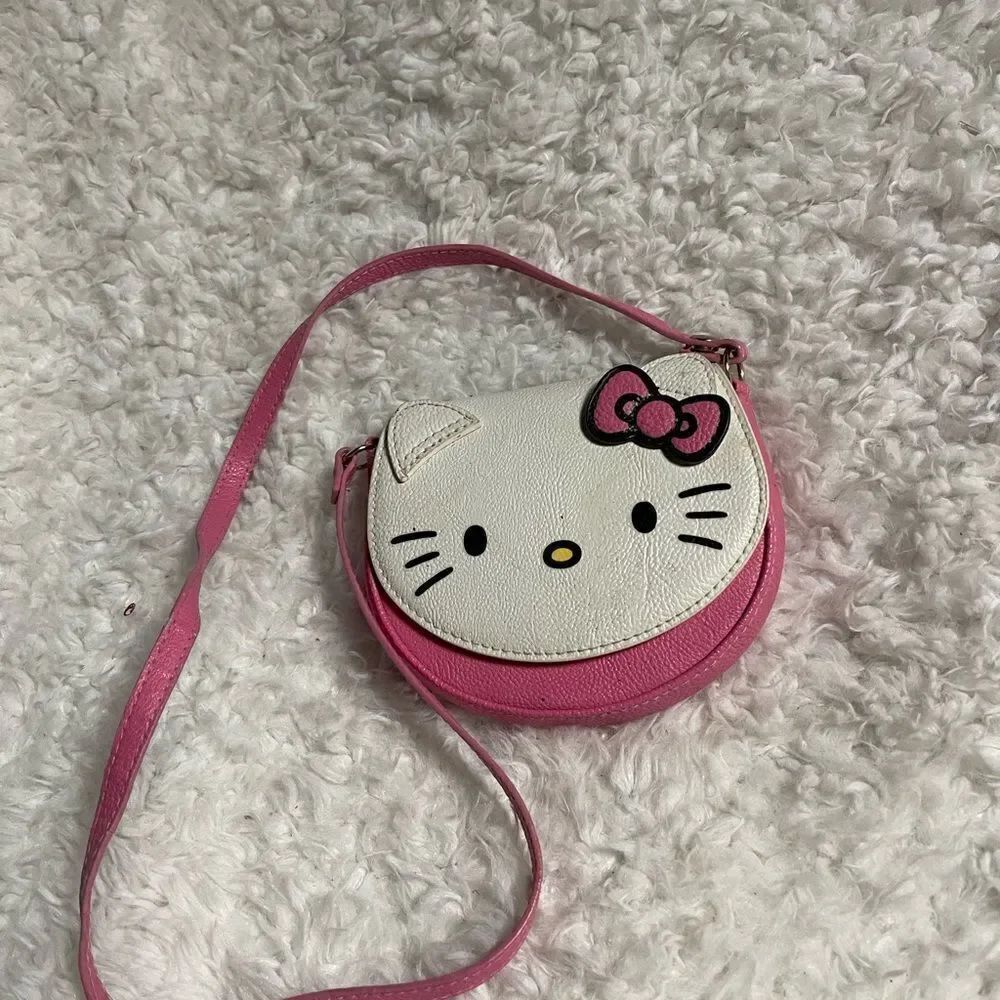 Hello Kitty Sanrio cute kitty face white , pink and black girls bag.